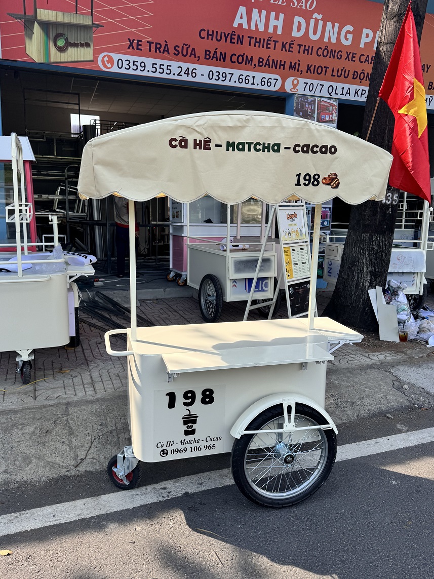 Xe ba bánh bán cafe, trà sữa