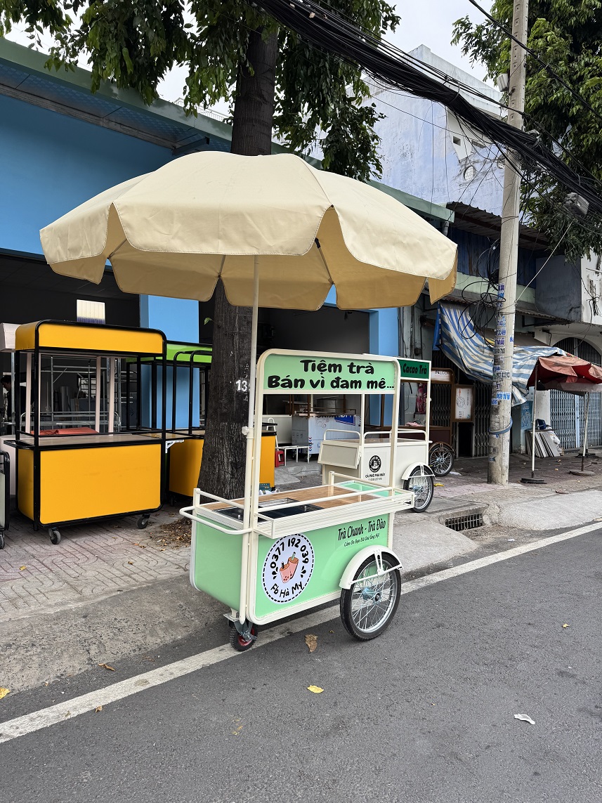 Xe đẩy ba bánh trà sữa