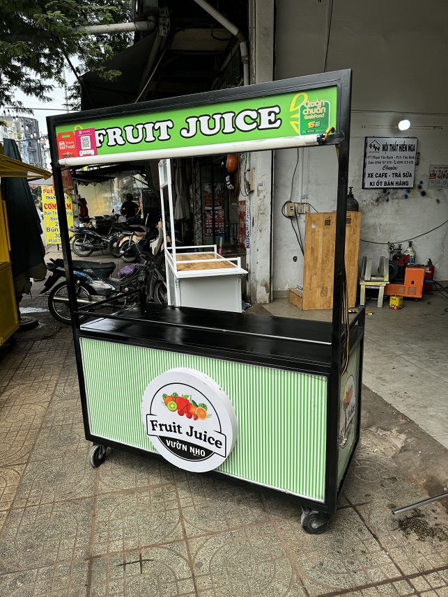 Xe bán nước ép trái cây