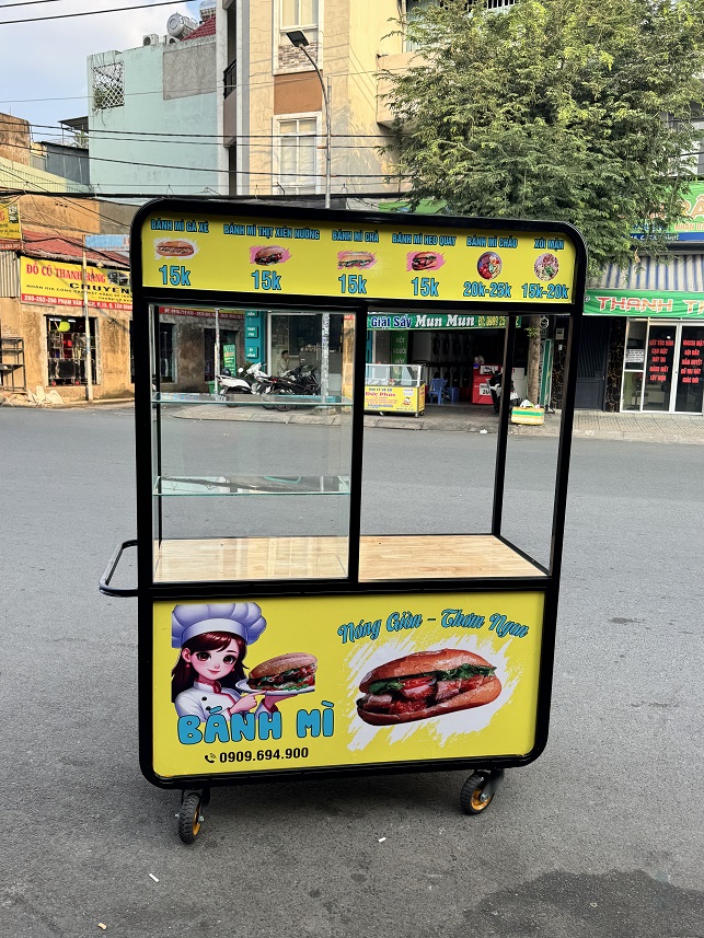 Xe bán bánh mì - Ảnh 2